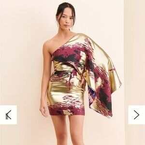 Glamorous Kahindo Hadiza One-Shoulder Dress in Gold and Red